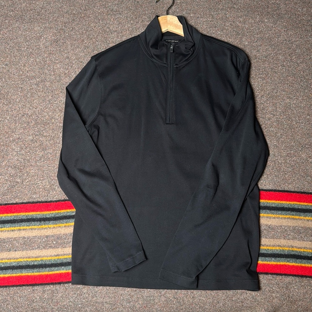 Banana Republic Lightweight Quarter Zip Black Medium
